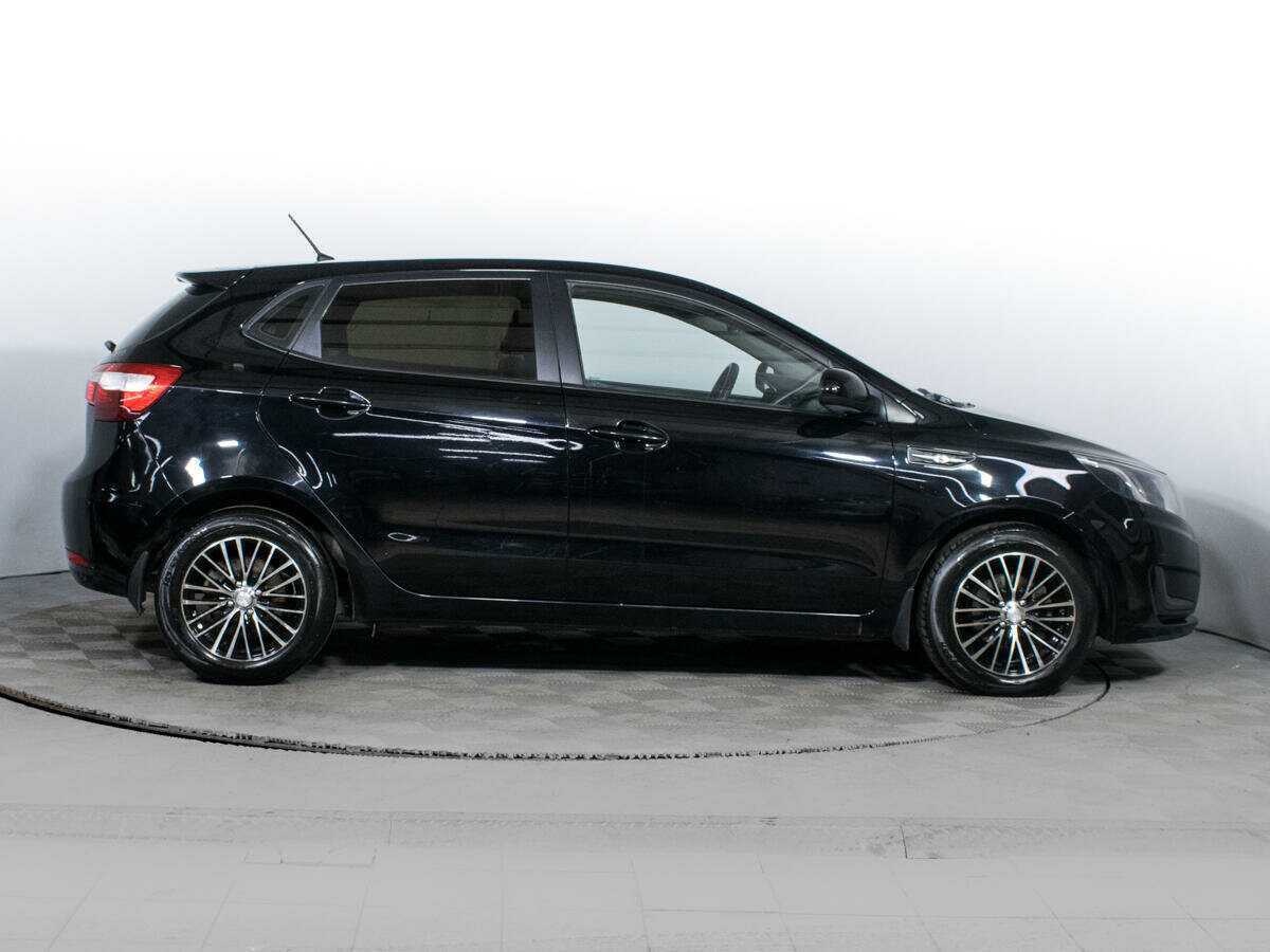 Kia Rio с пробегом — 2012 год. Фото: #3