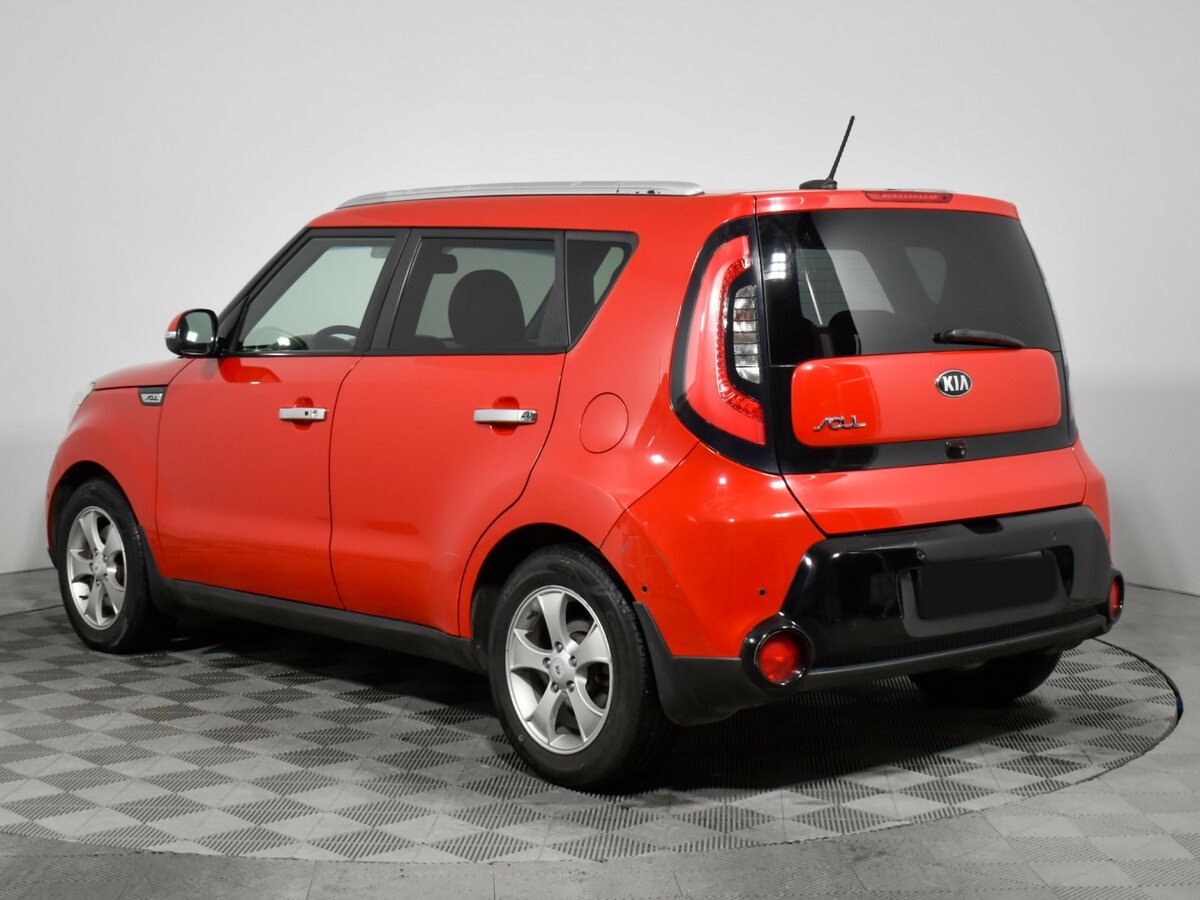 Kia Soul с пробегом — 2015 год. Фото: #6