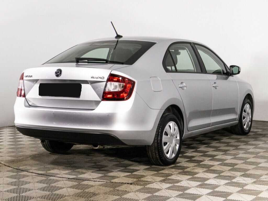 Skoda Rapid с пробегом — 2018 год. Фото: #4