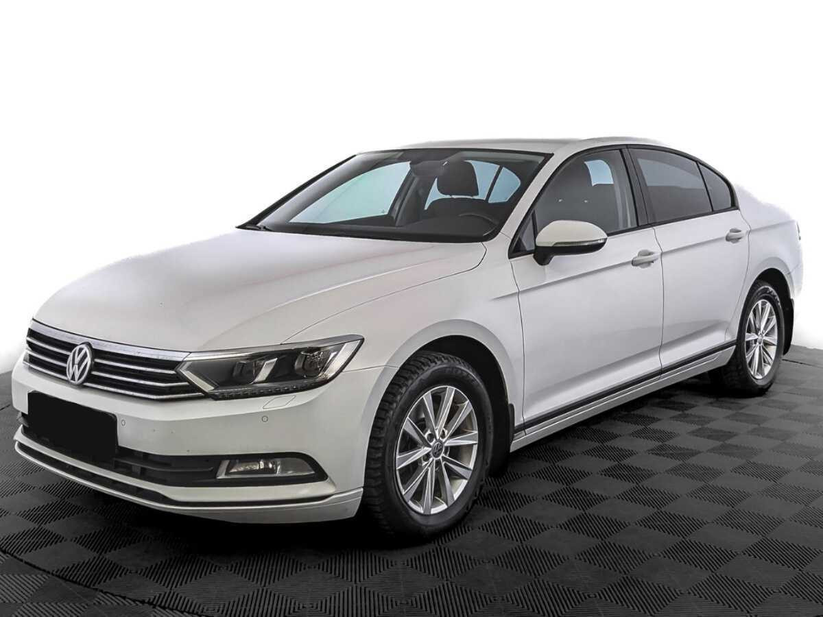 Volkswagen Passat с пробегом — 2016 год. Фото: #0