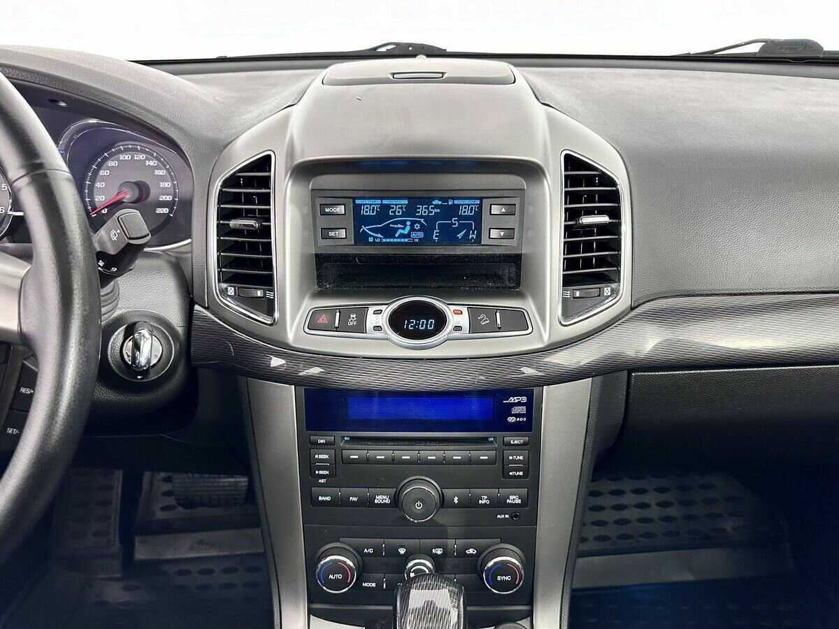 Chevrolet Captiva с пробегом — 2014 год. Фото: #11