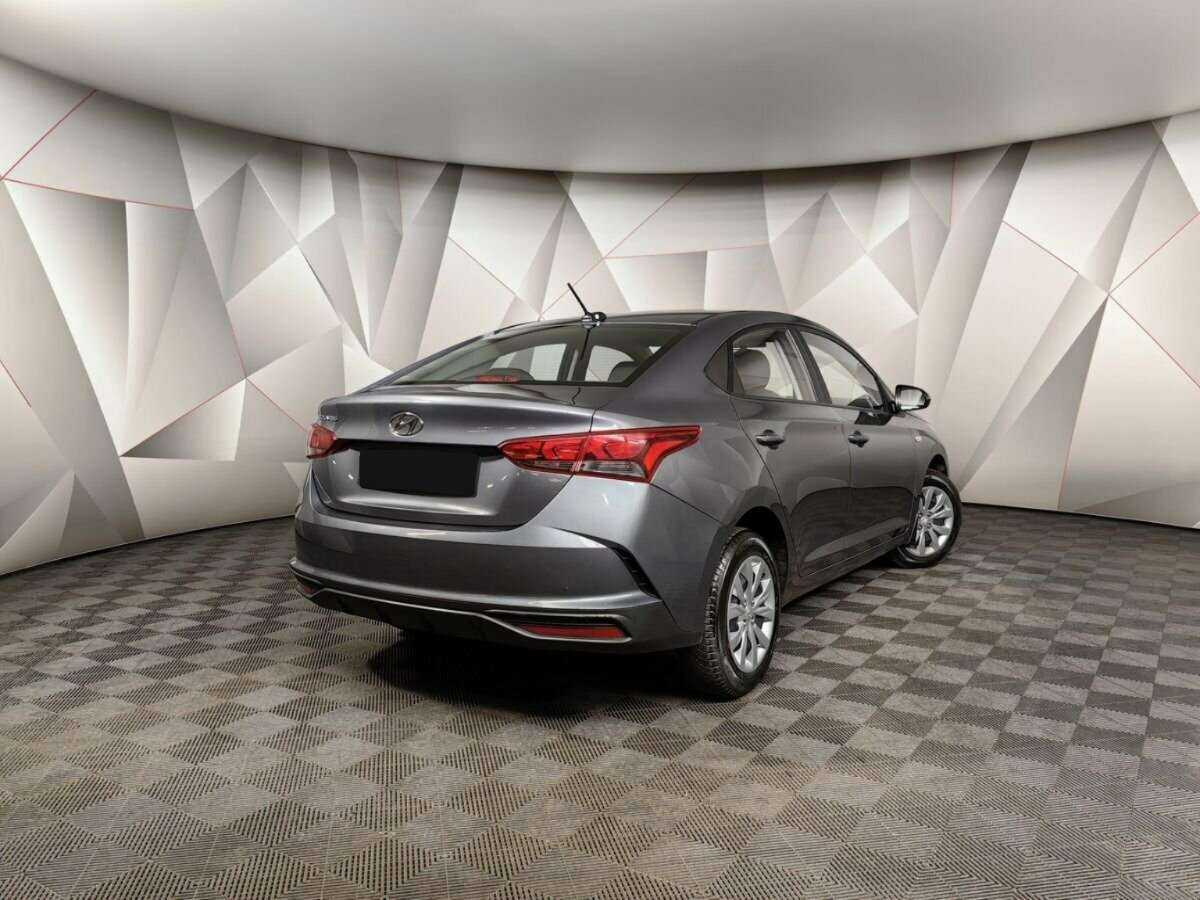 Hyundai Solaris с пробегом — 2022 год. Фото: #1
