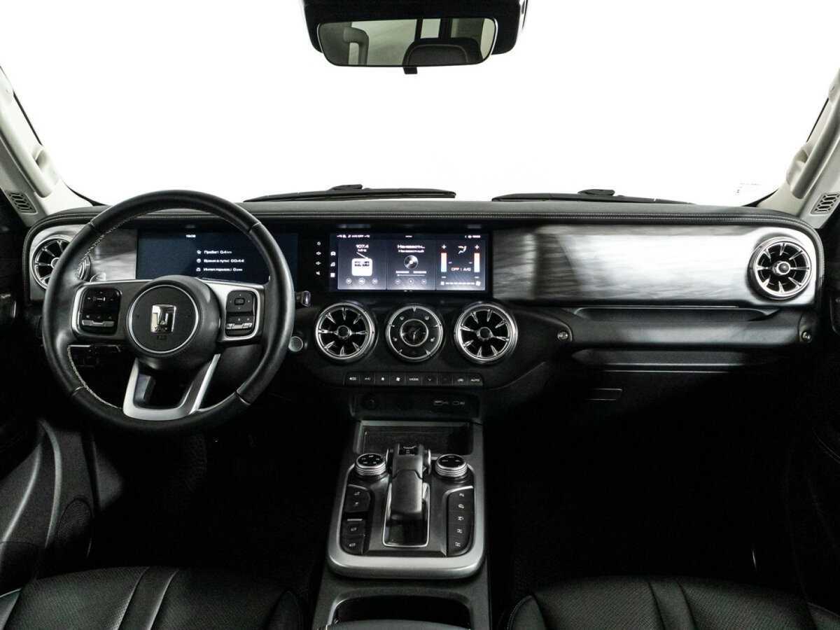 Tank 300 с пробегом — 2022 год. Фото: #12