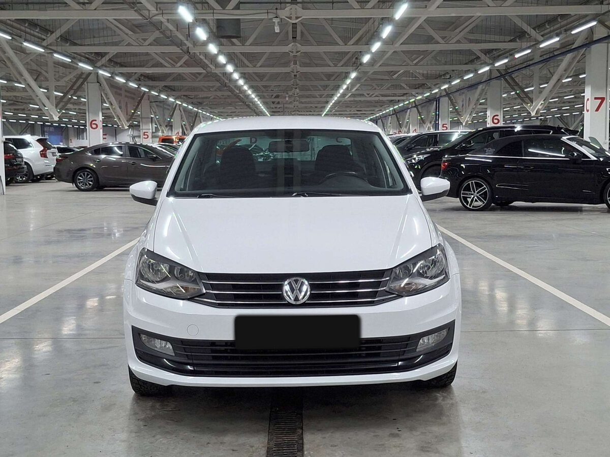 Volkswagen Polo с пробегом — 2018 год. Фото: #1