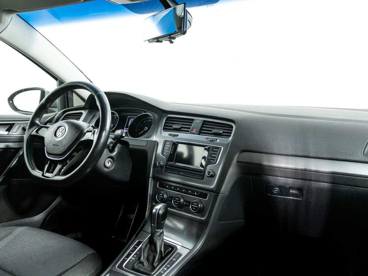 Volkswagen Golf с пробегом — 2013 год. Фото: #4