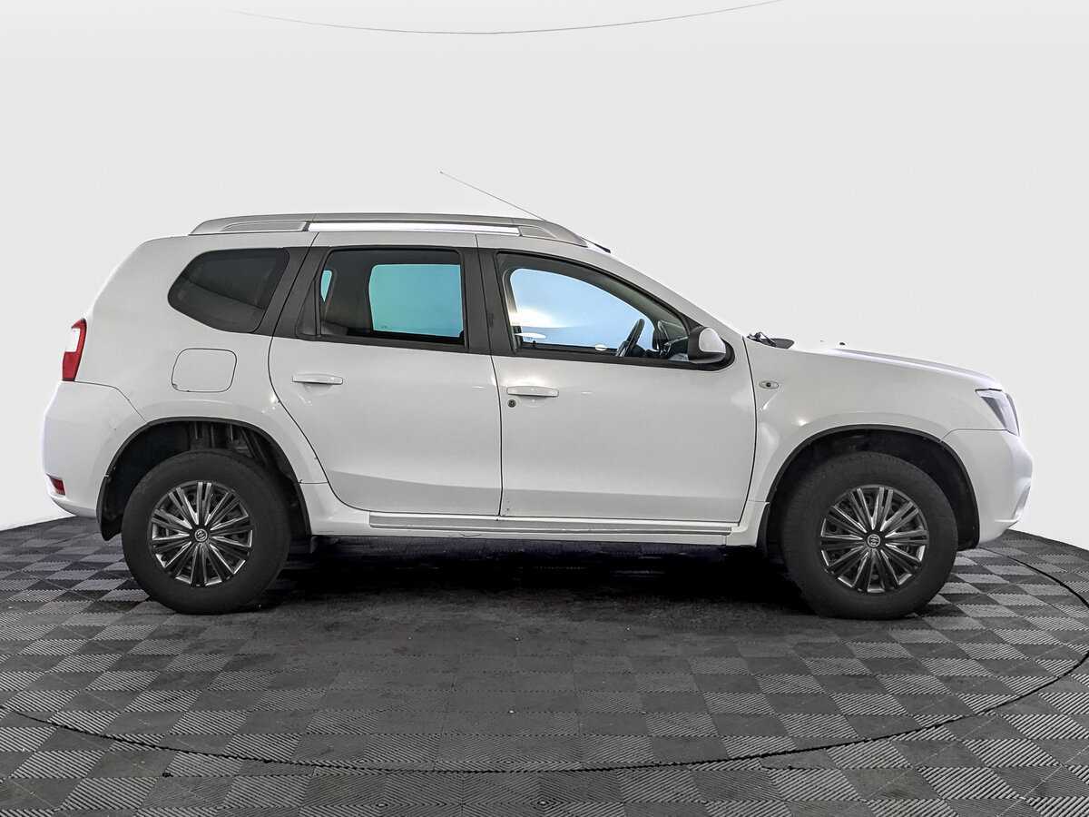 Nissan Terrano с пробегом — 2015 год. Фото: #3