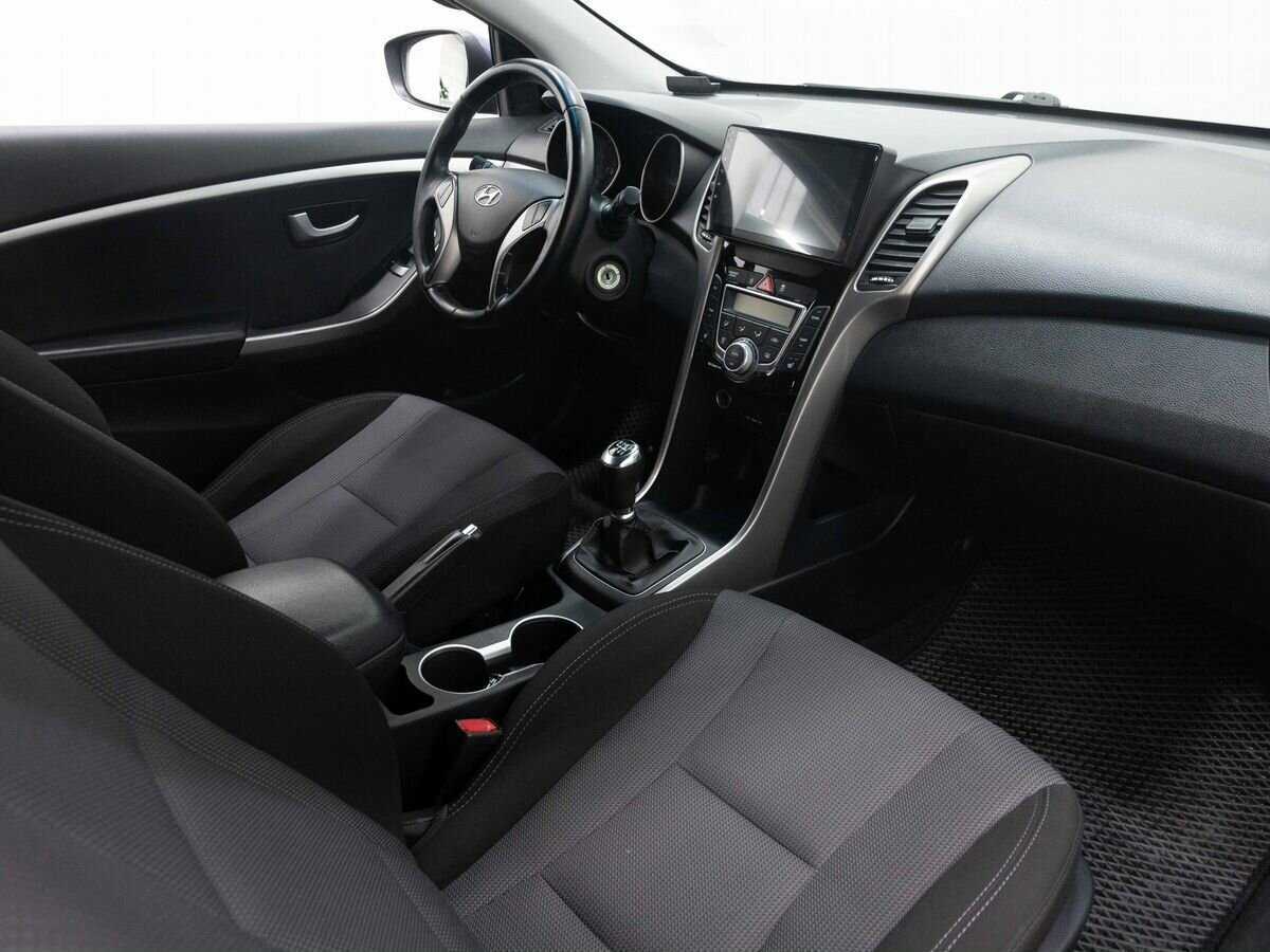 Hyundai i30 с пробегом — 2013 год. Фото: #11