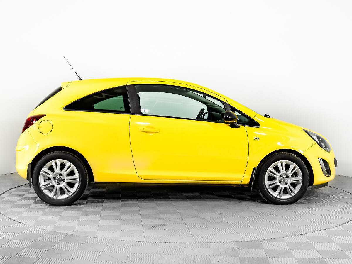 Opel Corsa с пробегом — 2012 год. Фото: #3