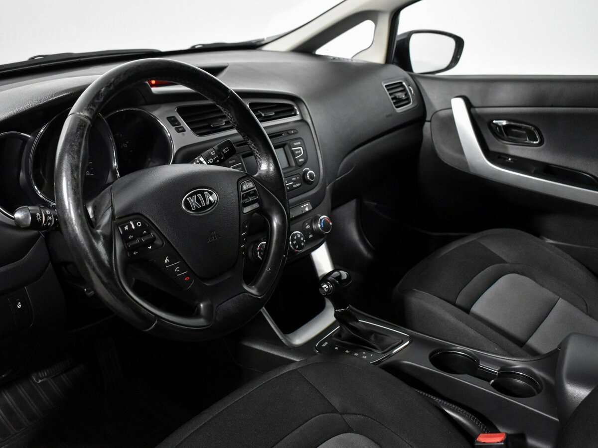 Kia Ceed с пробегом — 2014 год. Фото: #7