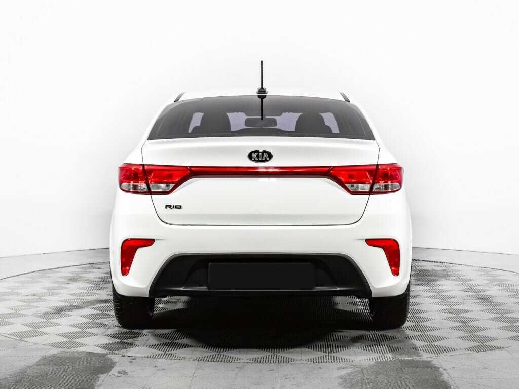 Kia Rio с пробегом — 2018 год. Фото: #5