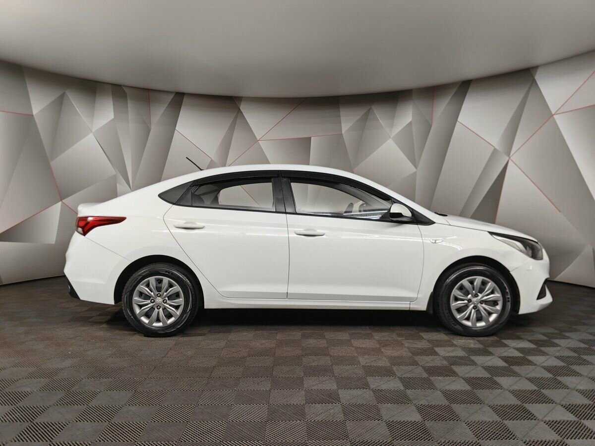 Hyundai Solaris с пробегом — 2019 год. Фото: #5