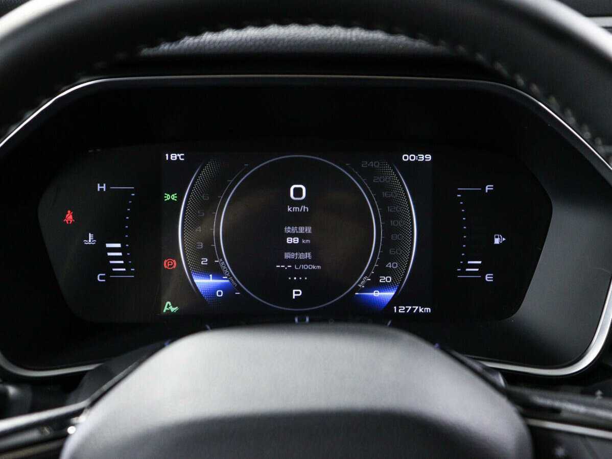 Geely Preface с пробегом — 2023 год. Фото: #10