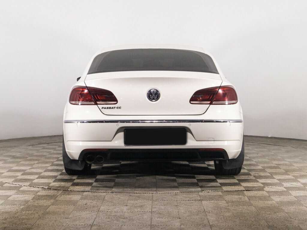 Volkswagen Passat CC с пробегом — 2014 год. Фото: #5