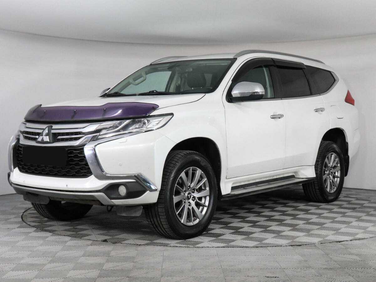 Mitsubishi Pajero Sport с пробегом — 2018 год. Фото: #0