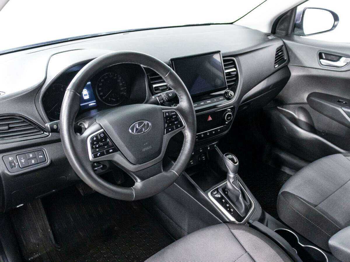 Hyundai Solaris с пробегом — 2021 год. Фото: #10
