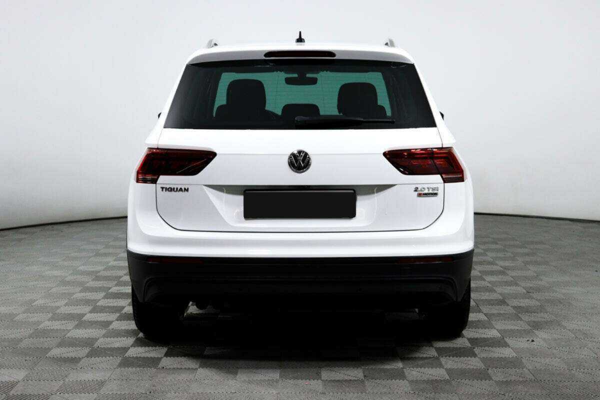Volkswagen Tiguan с пробегом — 2018 год. Фото: #4