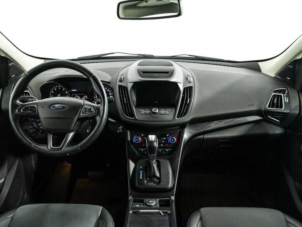 Ford Kuga с пробегом — 2017 год. Фото: #12