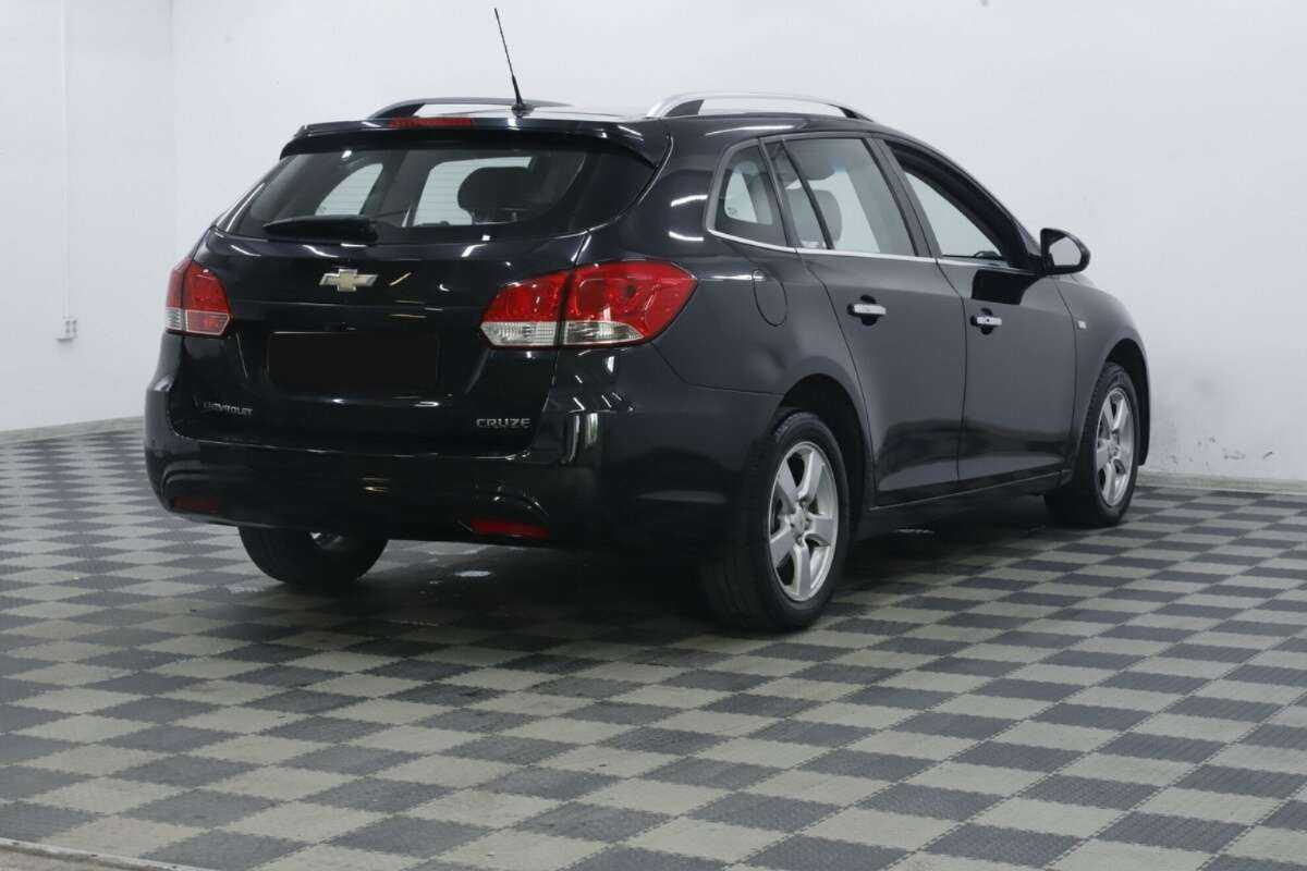 Chevrolet Cruze с пробегом — 2015 год. Фото: #3