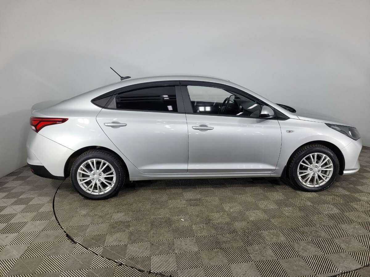 Hyundai Solaris с пробегом — 2021 год. Фото: #3