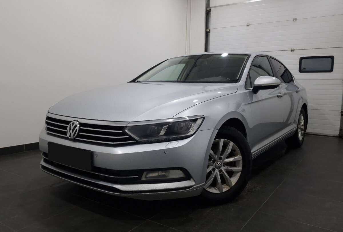 Volkswagen Passat с пробегом — 2015 год. Посмотреть фото
