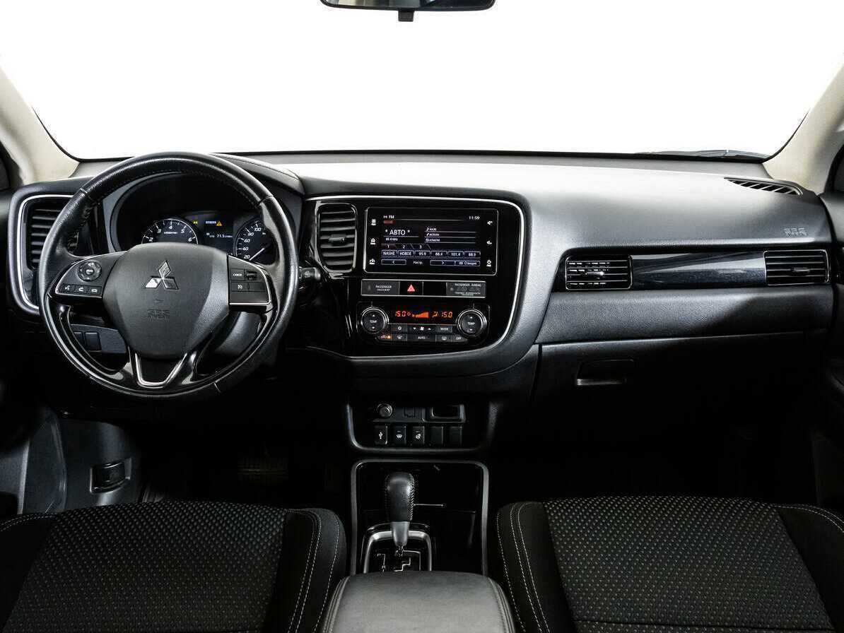 Mitsubishi Outlander с пробегом — 2019 год. Фото: #7