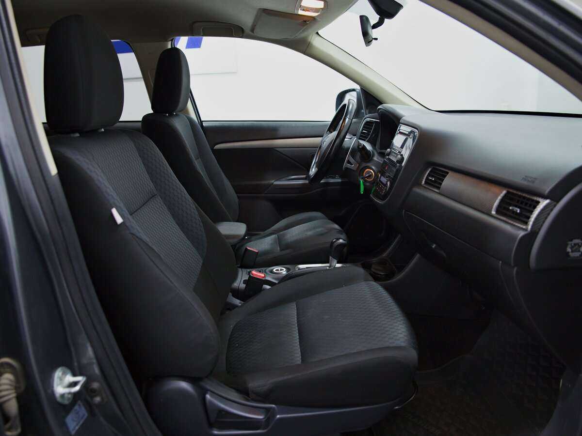 Mitsubishi Outlander с пробегом — 2013 год. Фото: #5
