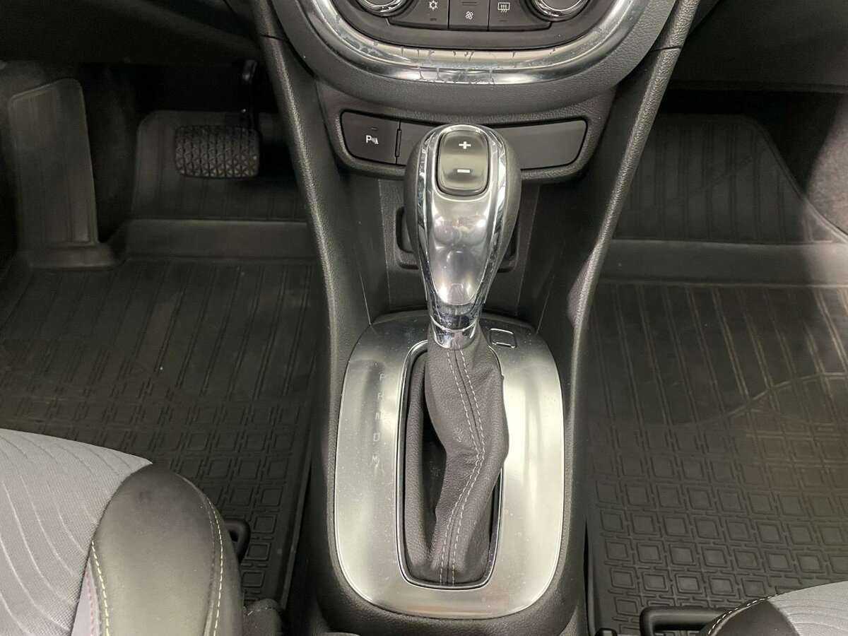 Opel Mokka с пробегом — 2014 год. Фото: #12