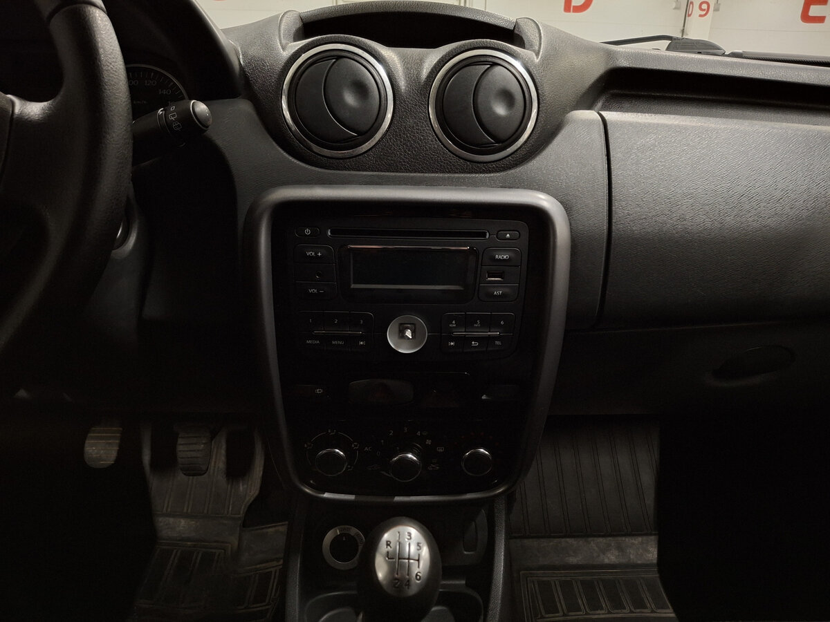Renault Duster с пробегом — 2012 год. Фото: #14