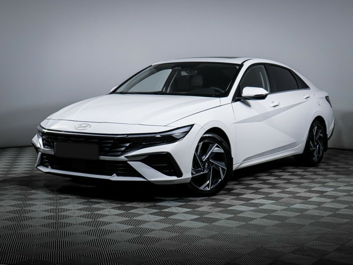 Hyundai Elantra с пробегом — 2024 год. Фото: #0