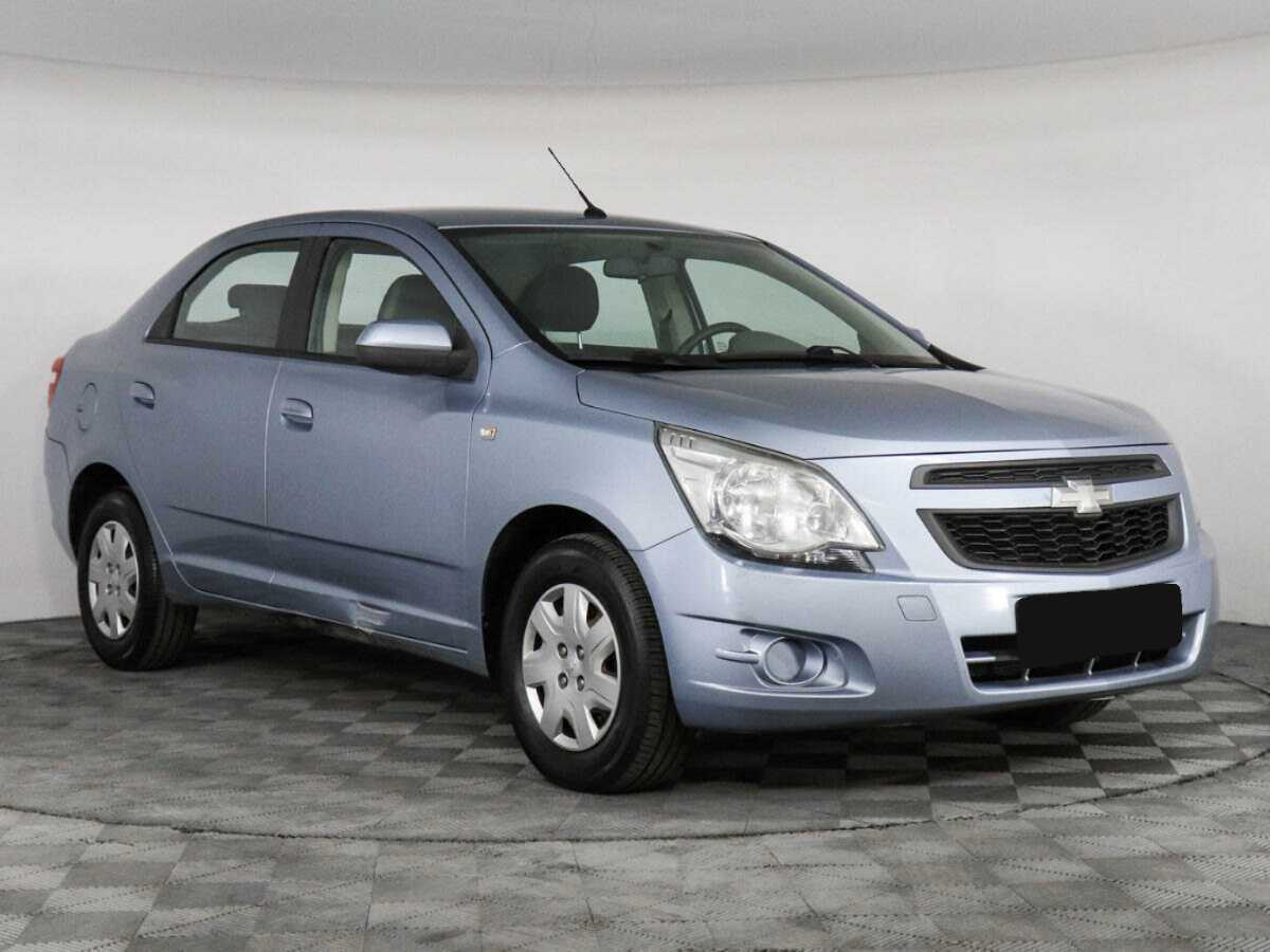 Chevrolet Cobalt с пробегом — 2013 год. Фото: #2