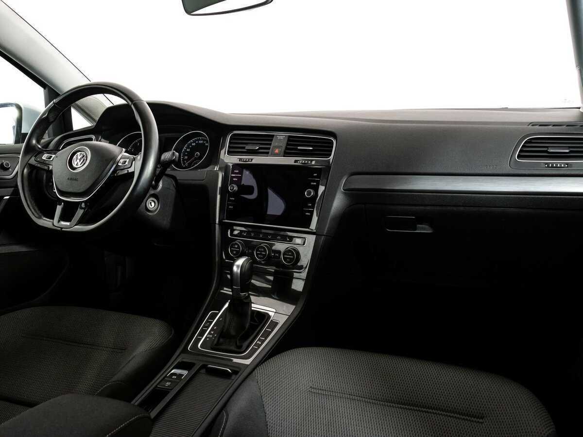 Volkswagen Golf с пробегом — 2018 год. Фото: #6