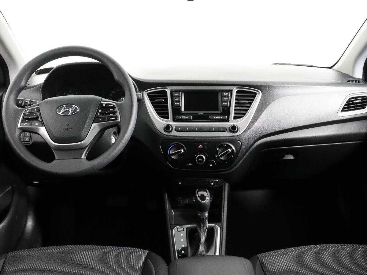 Hyundai Solaris с пробегом — 2021 год. Фото: #10