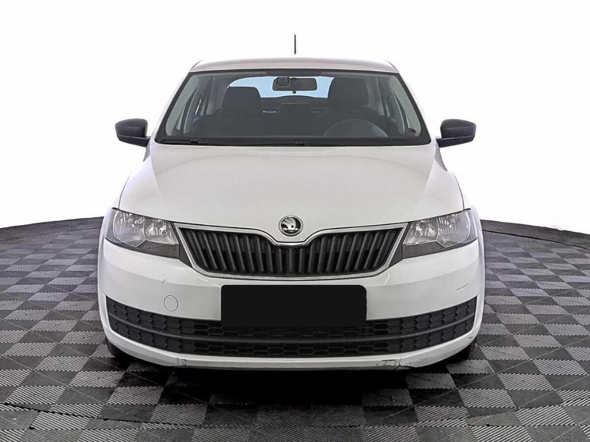 Skoda Rapid с пробегом — 2017 год. Фото: #1