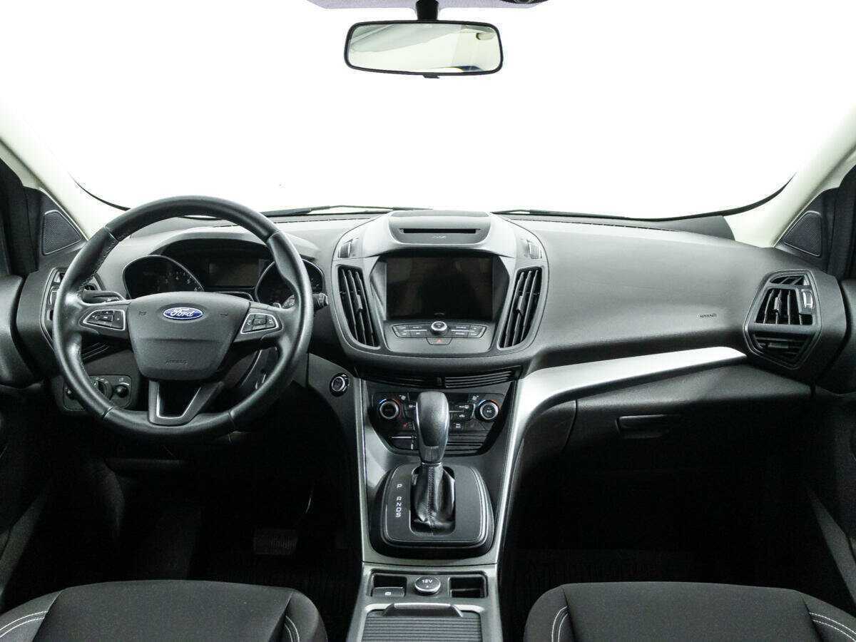 Ford Kuga с пробегом — 2017 год. Фото: #12