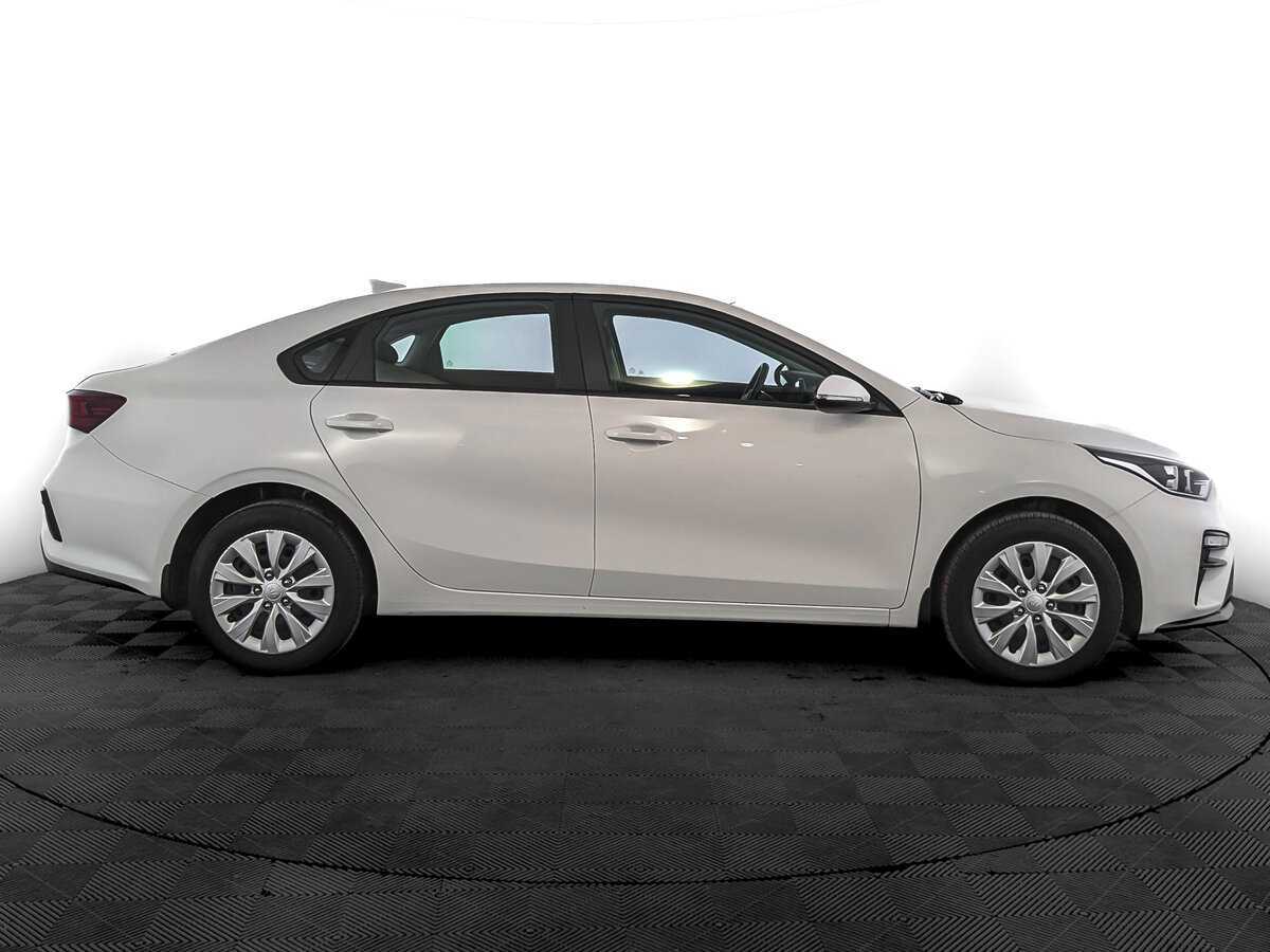 Kia Cerato с пробегом — 2020 год. Фото: #3
