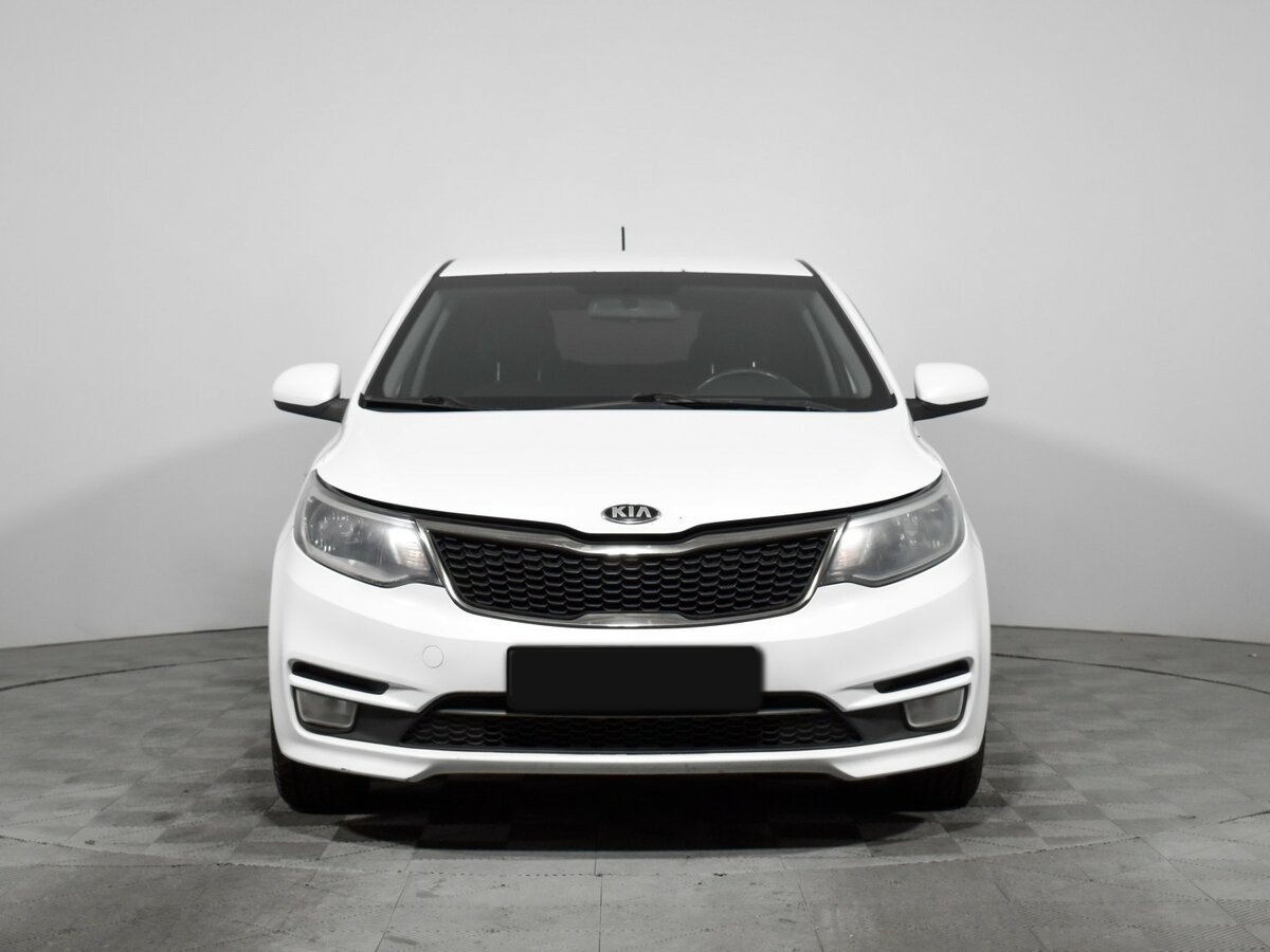 Kia Rio с пробегом — 2016 год. Фото: #1