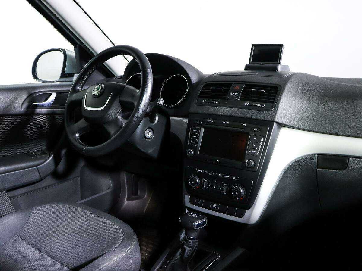 Skoda Yeti с пробегом — 2012 год. Фото: #6