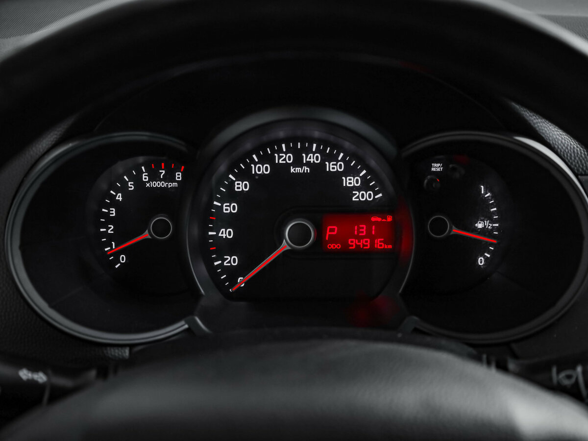 Kia Picanto с пробегом — 2014 год. Фото: #9