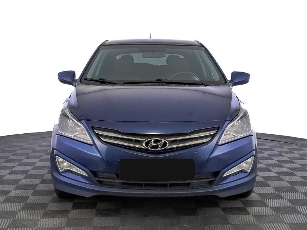 Hyundai Solaris с пробегом — 2015 год. Фото: #1