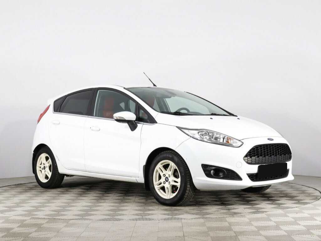Ford Fiesta с пробегом — 2016 год. Фото: #2