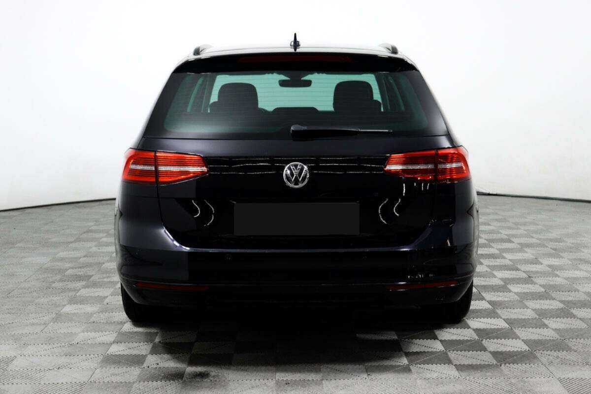 Volkswagen Passat с пробегом — 2019 год. Фото: #5