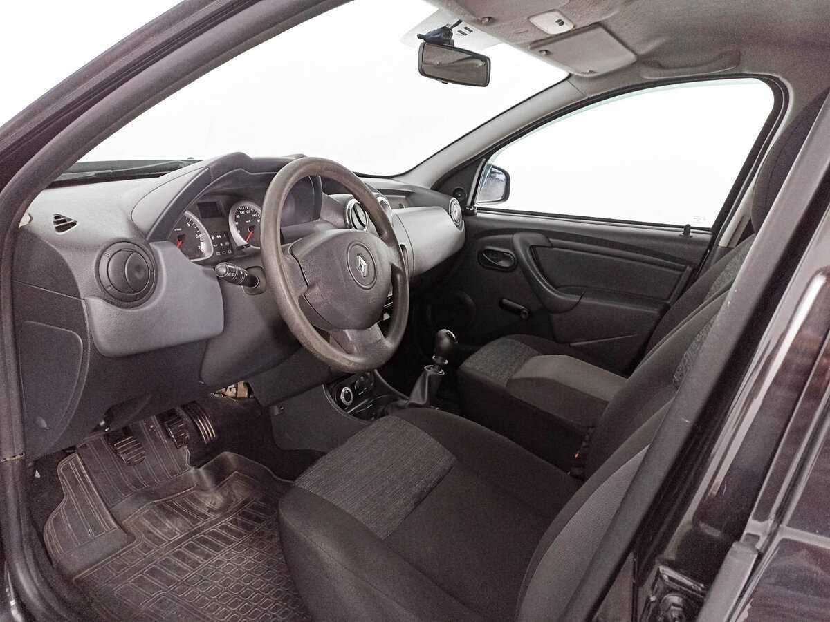 Renault Duster с пробегом — 2014 год. Фото: #13