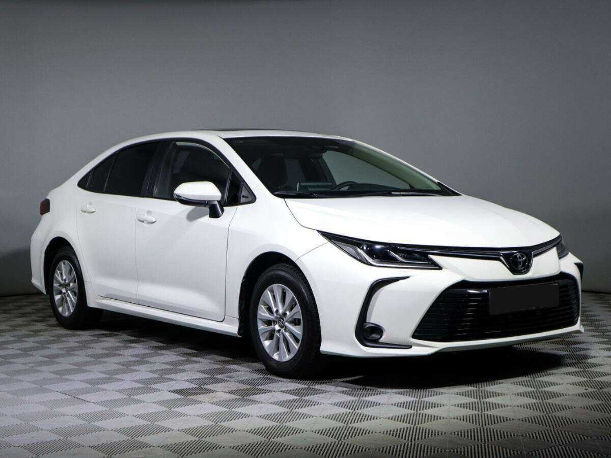 Toyota Corolla с пробегом — 2022 год. Фото: #2