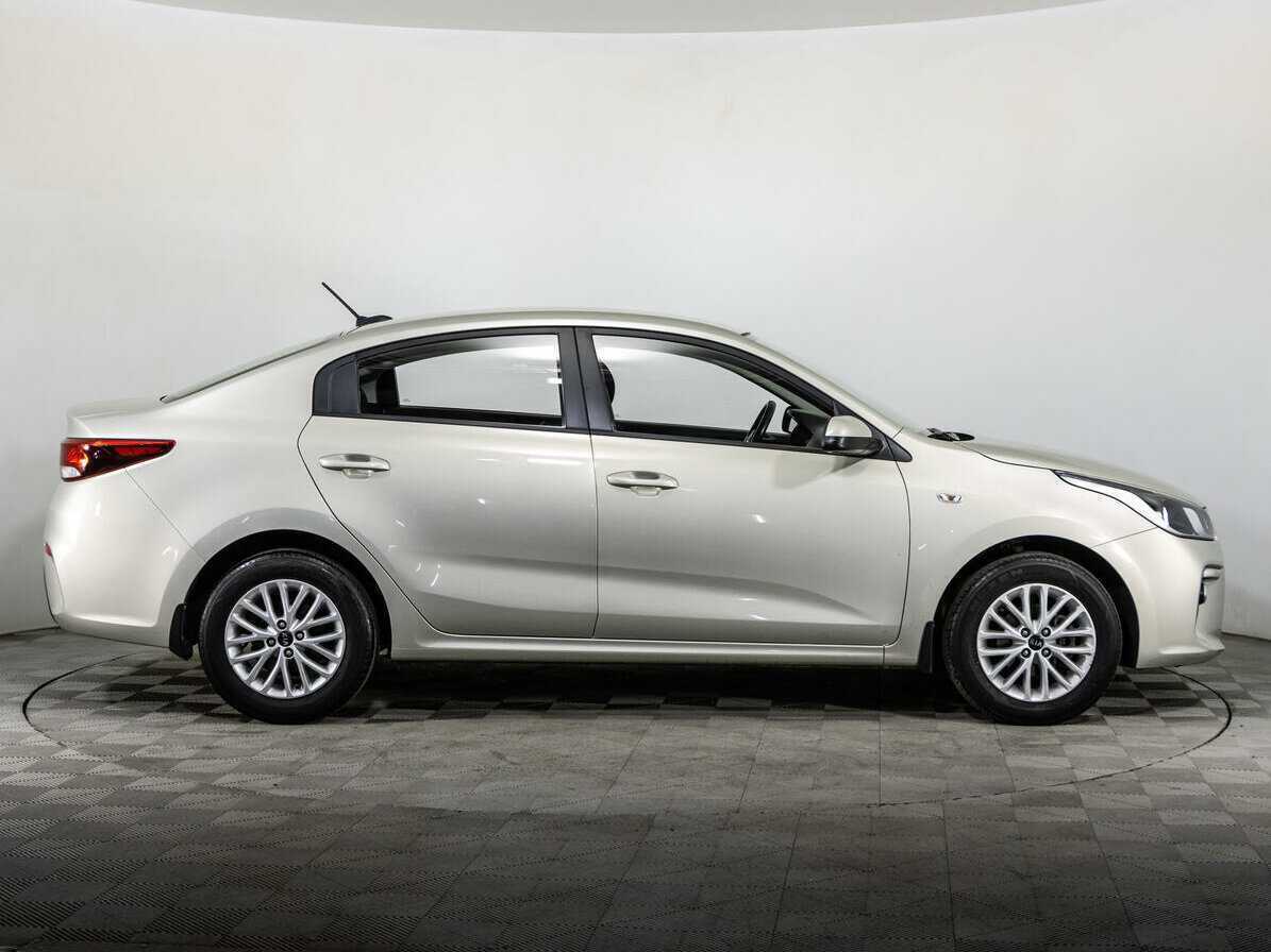 Kia Rio с пробегом — 2018 год. Фото: #3