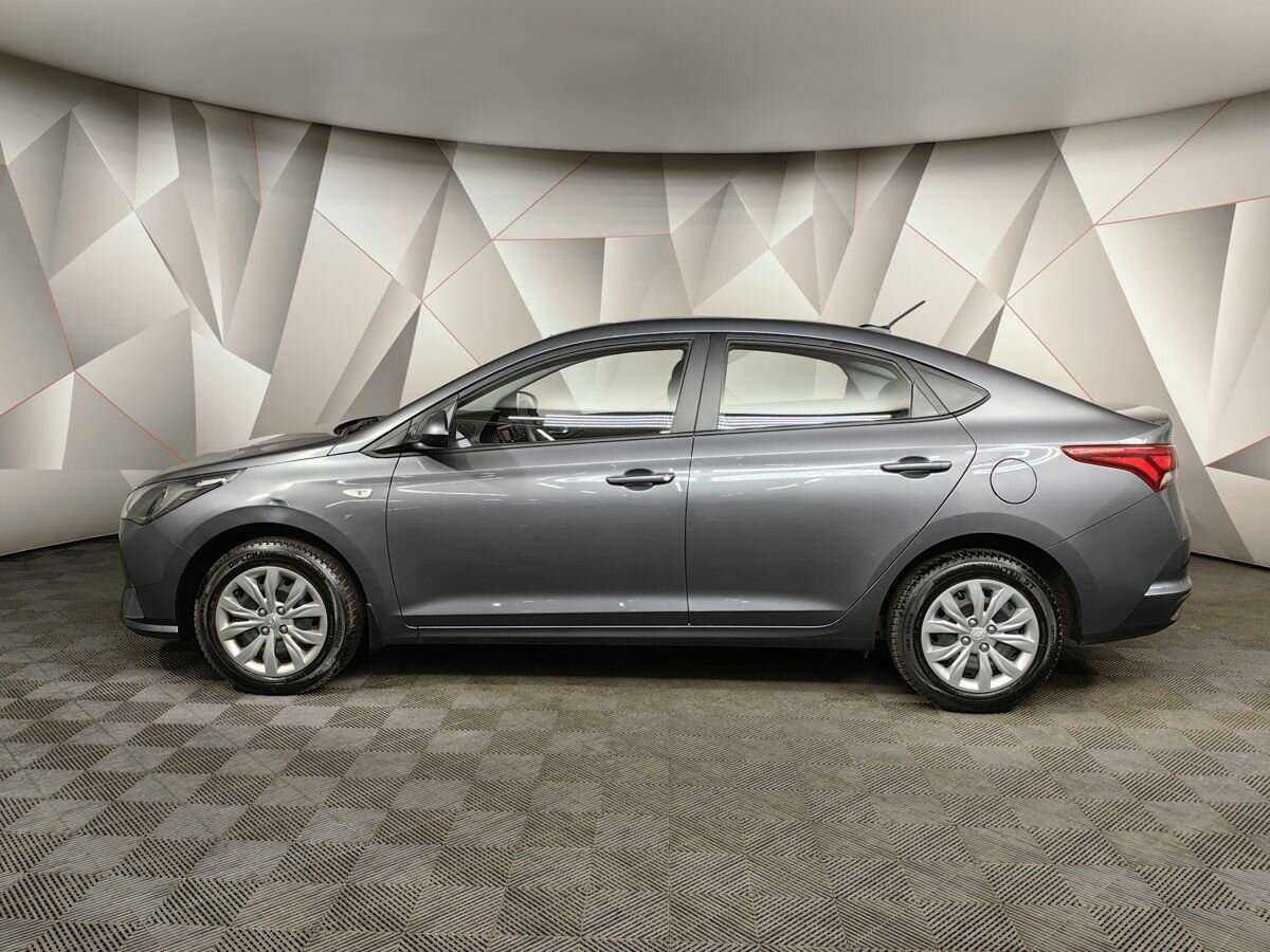 Hyundai Solaris с пробегом — 2022 год. Фото: #4