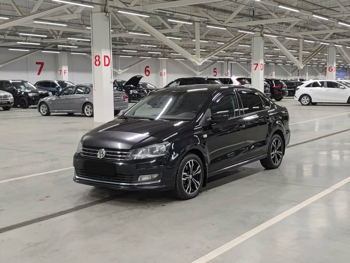 Volkswagen Polo с пробегом — 2016 год. Фото: #0