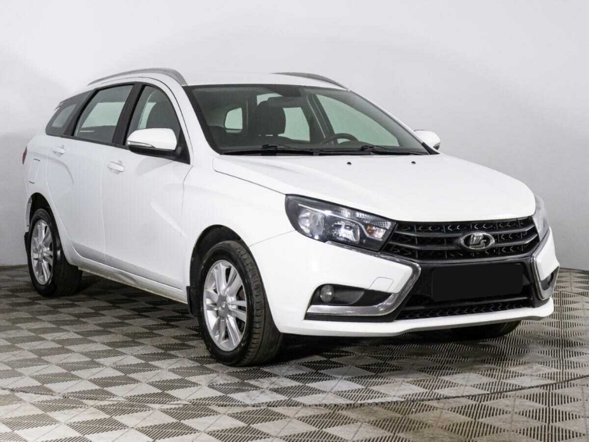 Lada (ВАЗ) Vesta с пробегом — 2017 год. Фото: #2