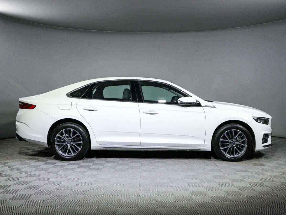 Geely Preface с пробегом — 2023 год. Фото: #3