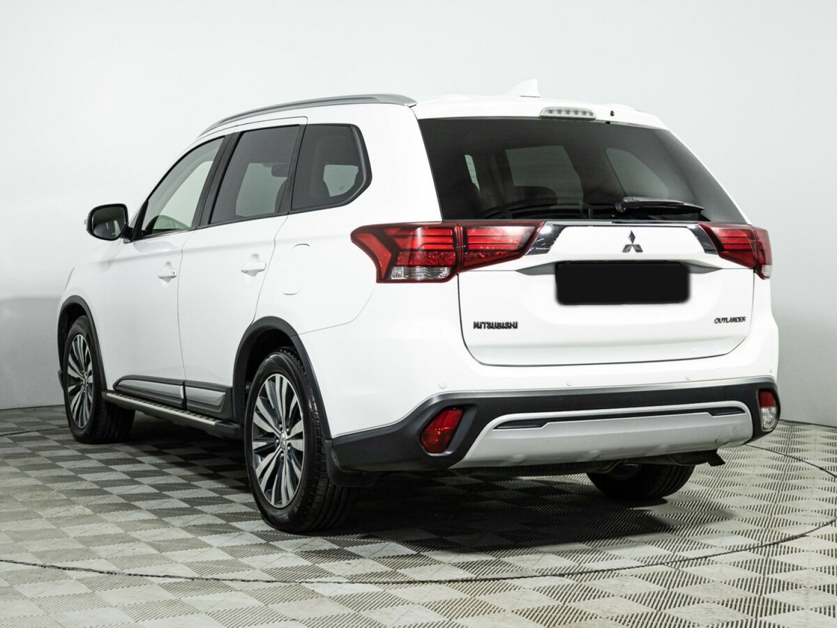 Mitsubishi Outlander с пробегом — 2019 год. Фото: #5