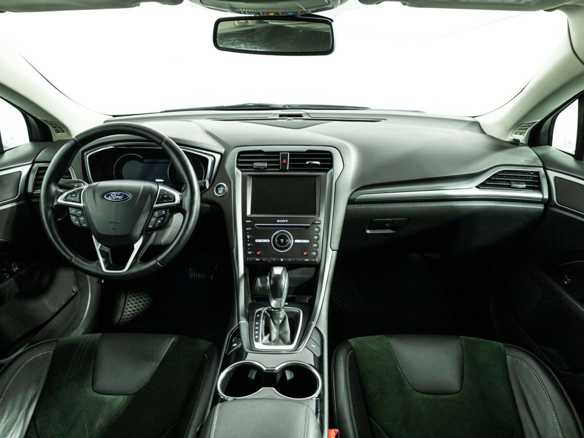 Ford Mondeo с пробегом — 2015 год. Фото: #12